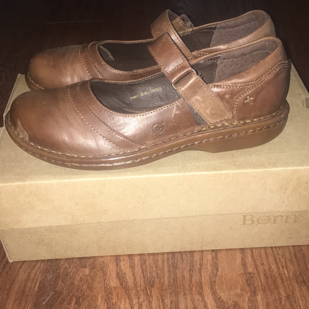 Women’s shoes